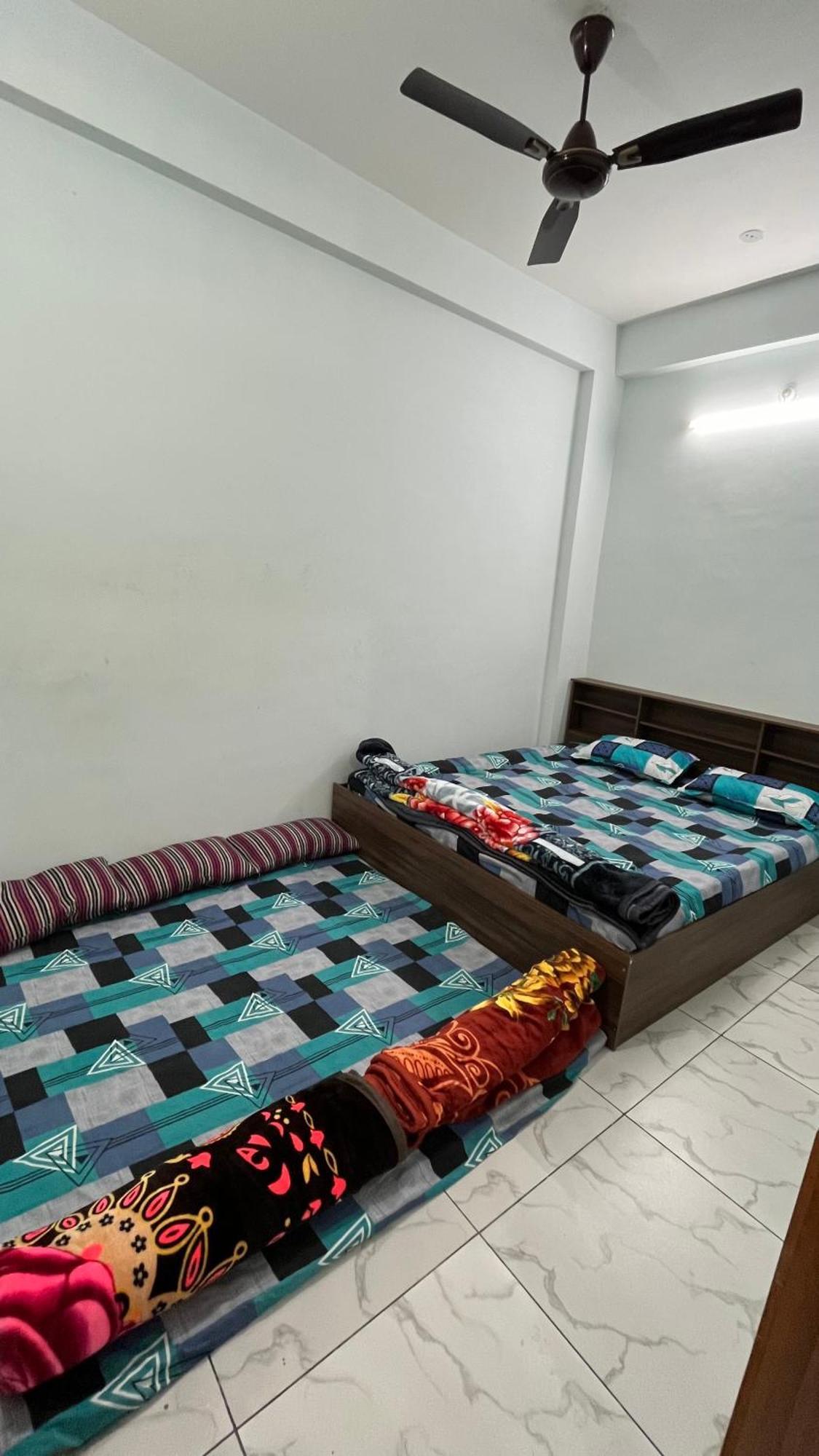 Yadav Guest House Ujjain Eksteriør billede